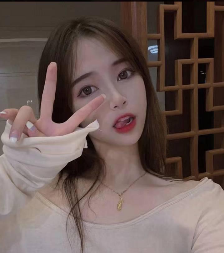 分享一个极品美女给大家