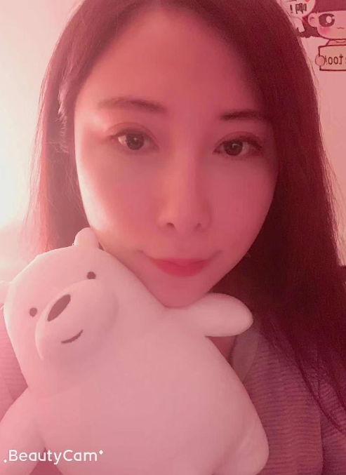 服务系列的雯雯